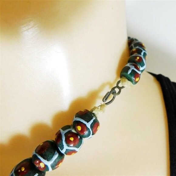7/2385 Vintage African Handpainted Venetian Beaded 25  Necklace - Picture 4 of 4